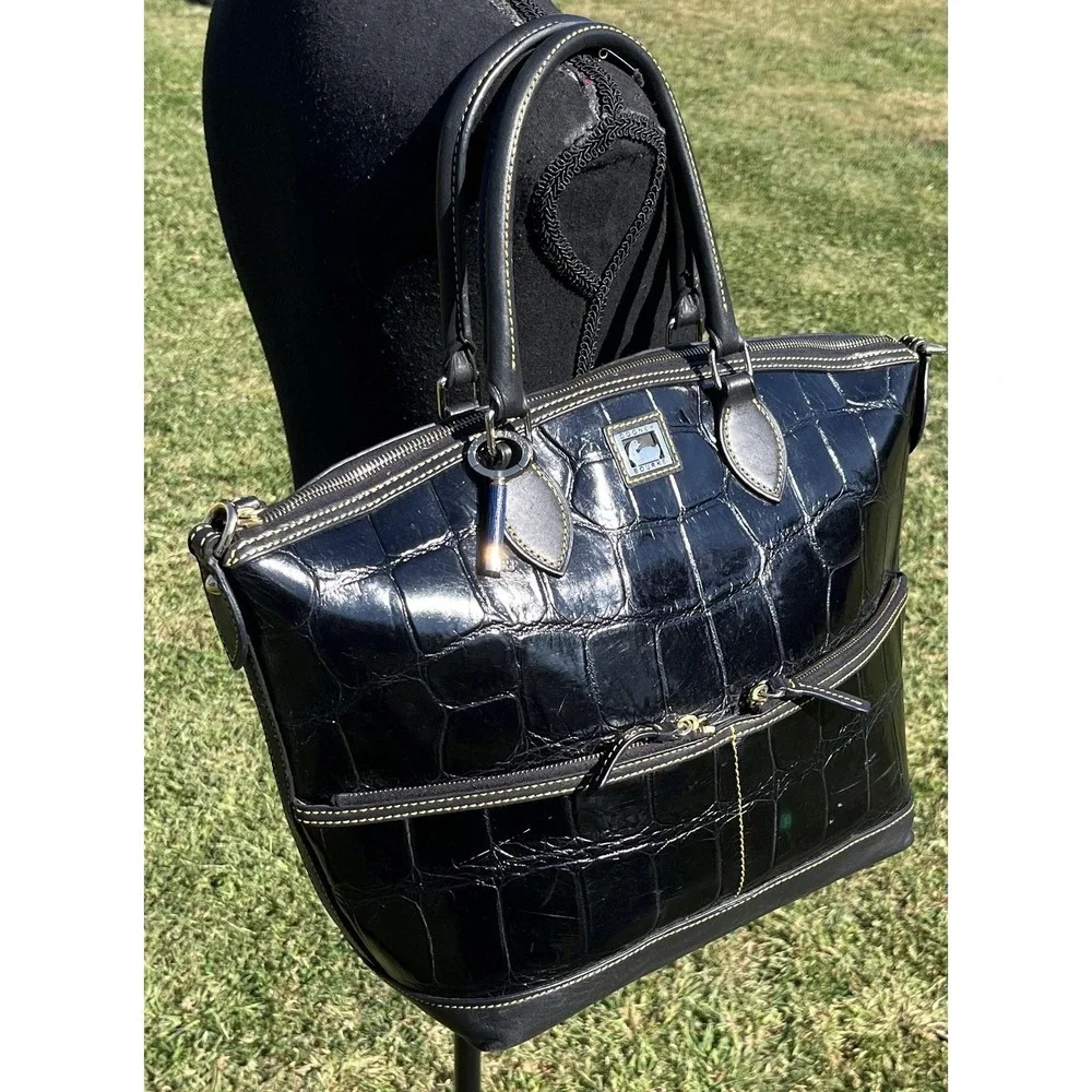 Dooney & Bourke Black Croco Embossed Leather Large Zip Satchel‎ Tote Purse